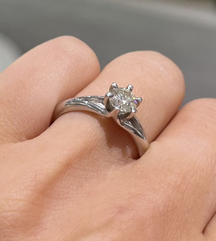 Pre-Owned18ct White Gold 0.53ct Solitaire