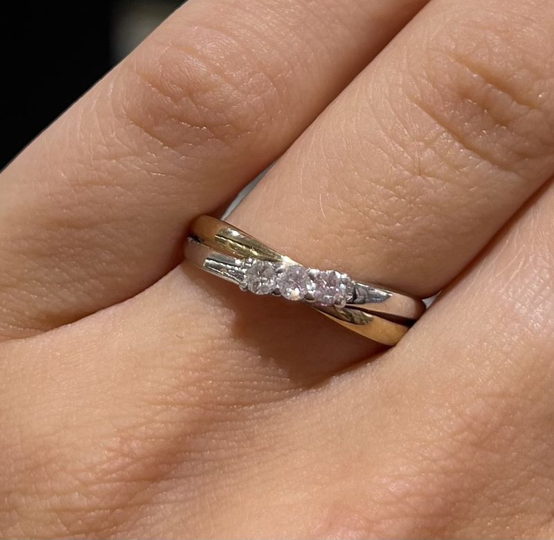 Pre-Owned 9ct Twisted Two-Tone 0.15ct Three Stone Diamond Ring