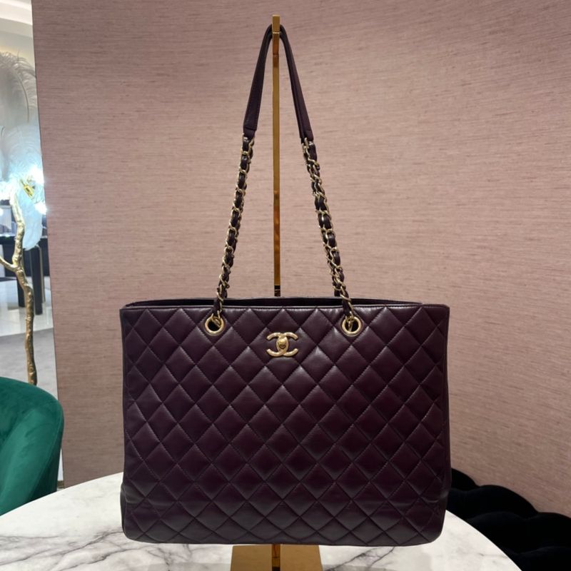 Pre-Owned Chanel Timeless Purple Calfskin Soft Tote Bag