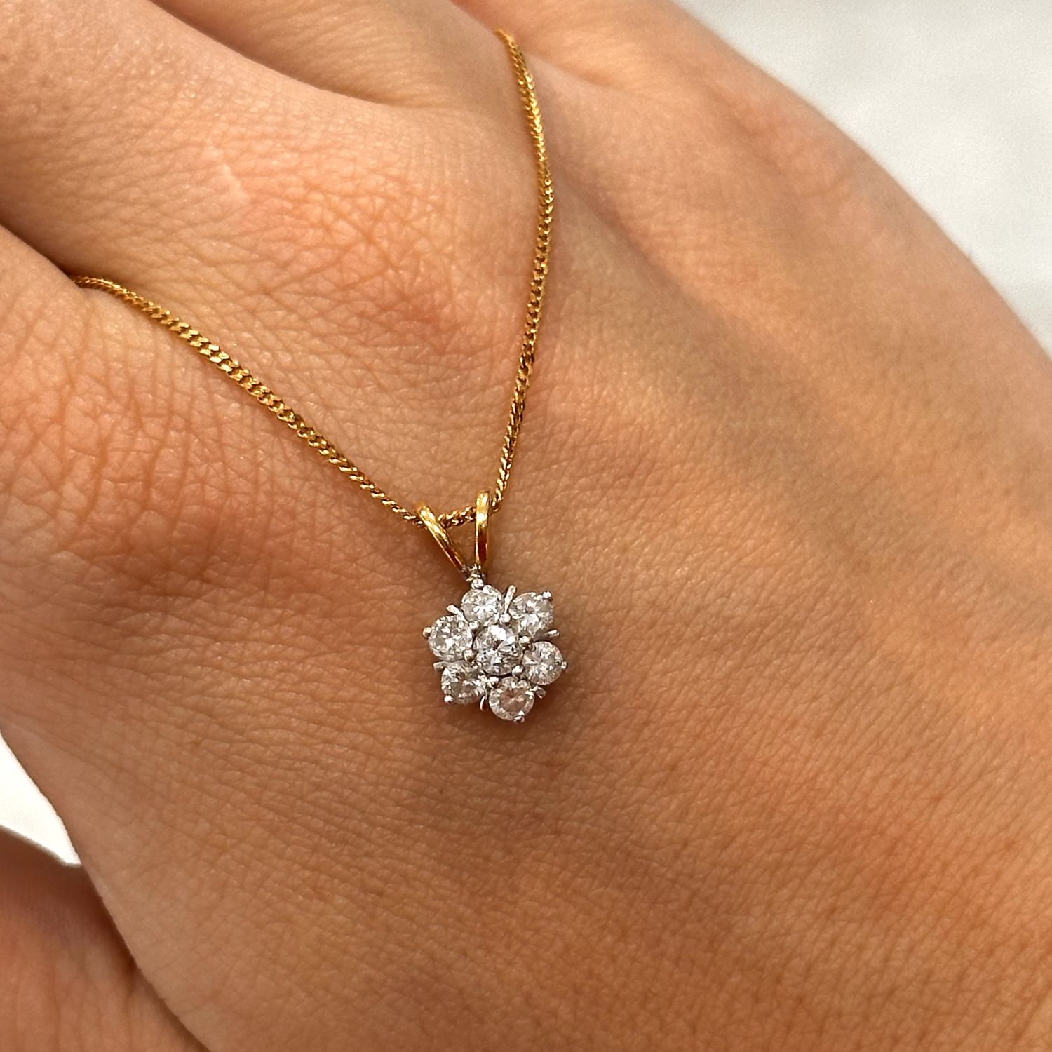 Pre-Owned 18ct Yellow &amp; White Gold Diamond Cluster Pendant 0.70ct