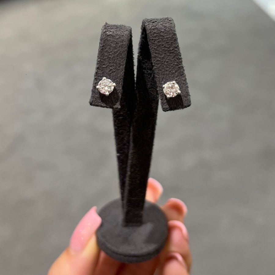 9ct White Gold 0.42ct I Si1 Diamond Solitaire Stud Earrings
