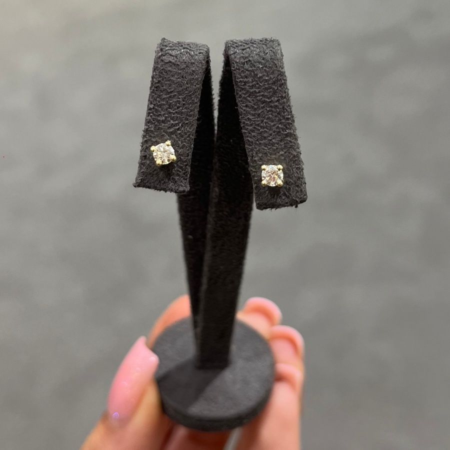 9ct Yellow Gold 0.27ct I Si1 Diamond Solitaire Stud Earrings