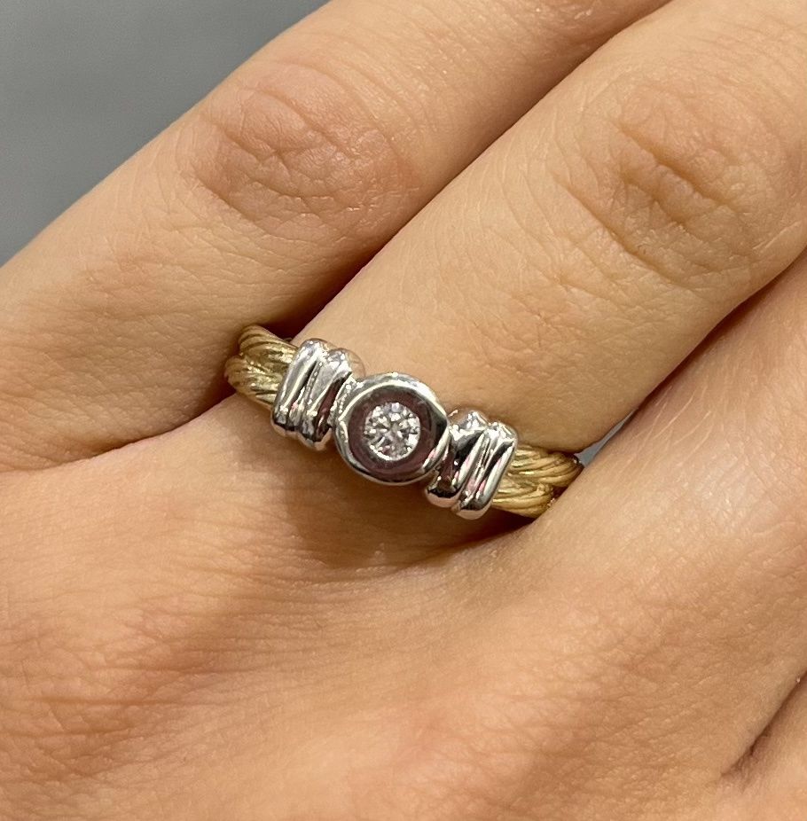 Pre-Owned 9ct Yellow Gold 0.10ct Diamond Ring with Rope Style Twisted Band