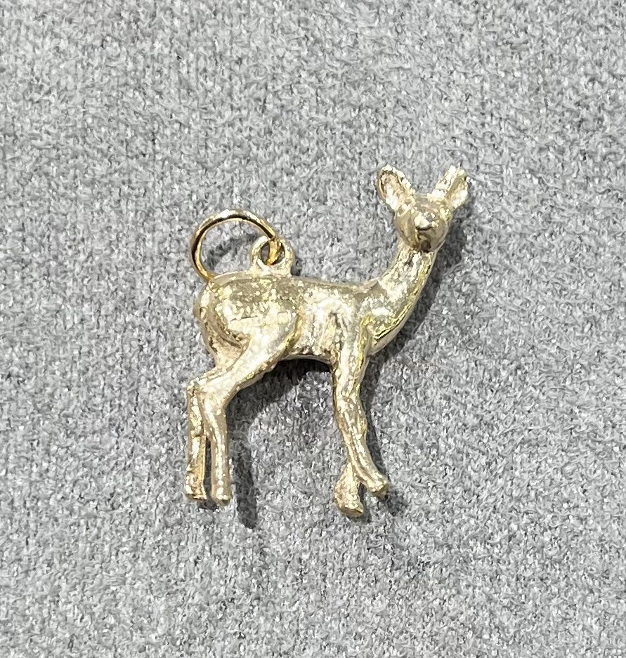 Pre-Owned 9ct Yellow Gold Dear Charm