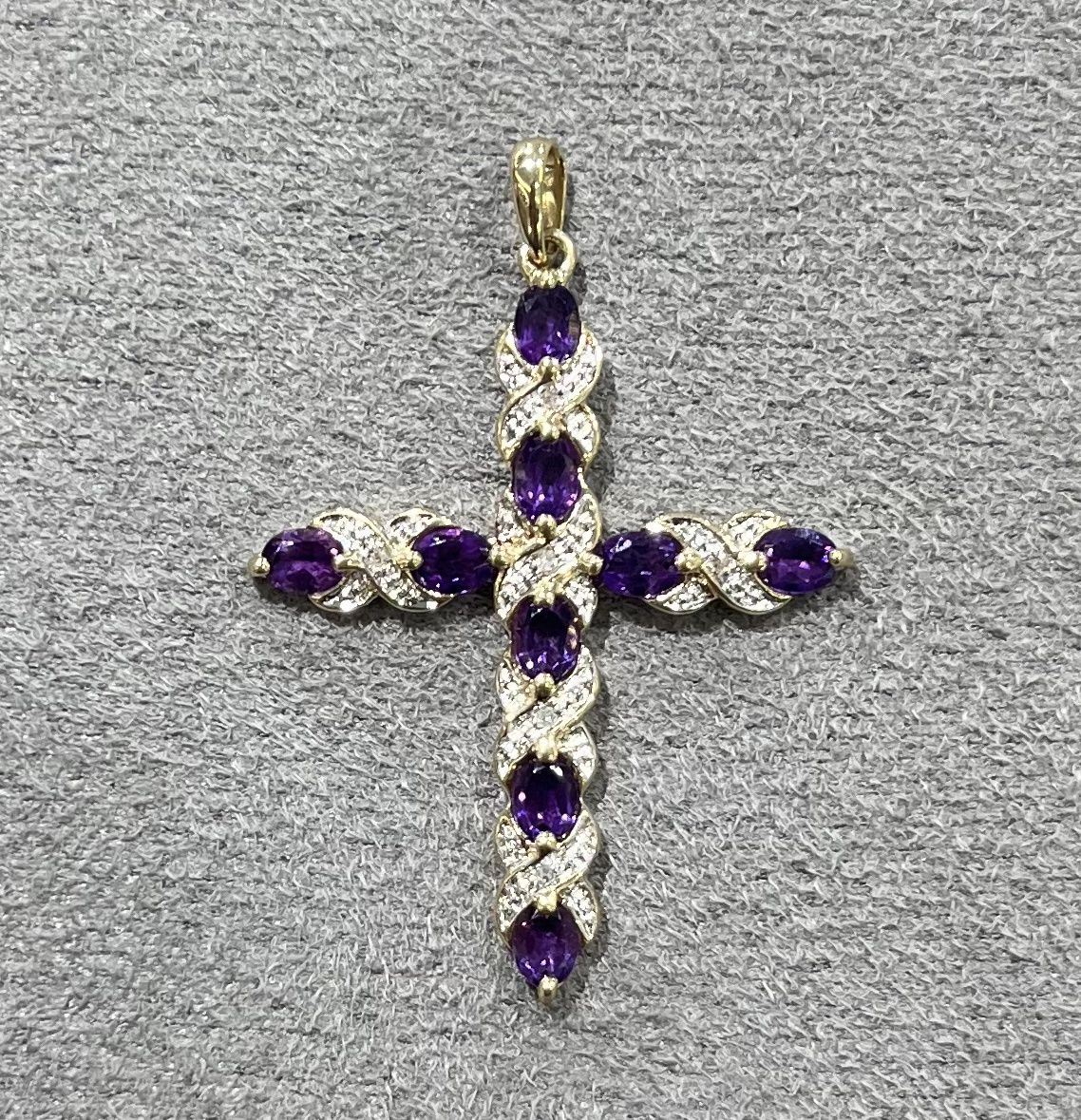 Pre-Owned 9ct Yellow Gold Amethyst &amp; Diamond Cross