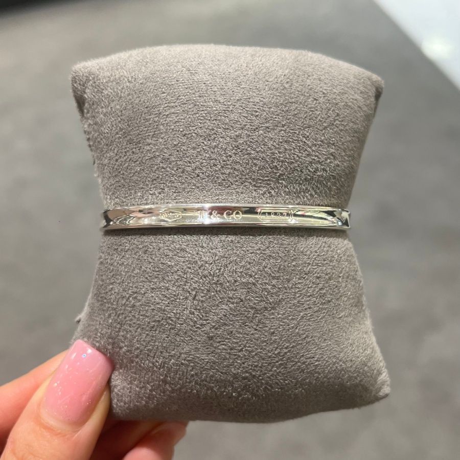 Pre-Owned Tiffany &amp; Co Sterling Silver Narrow Cuff Bangle