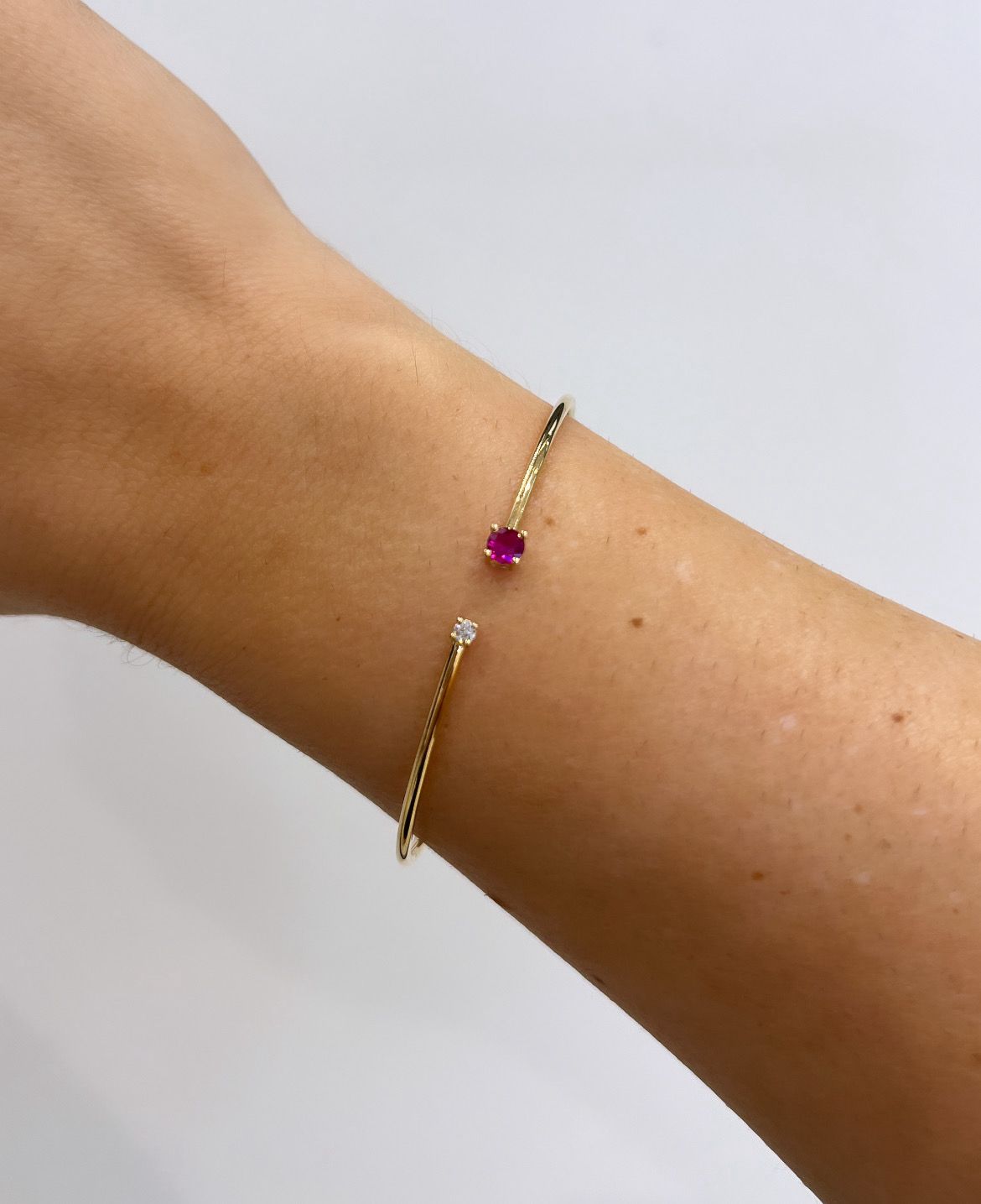 18ct Yellow Gold Ruby &amp; Diamond Torque Bangle