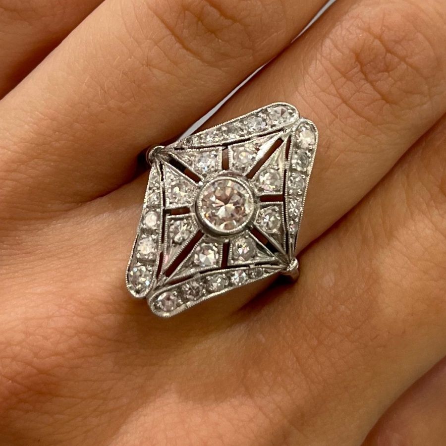 Pre-Owned Platinum 900 Vintage Art-Deco 1.00ct Diamond Ring