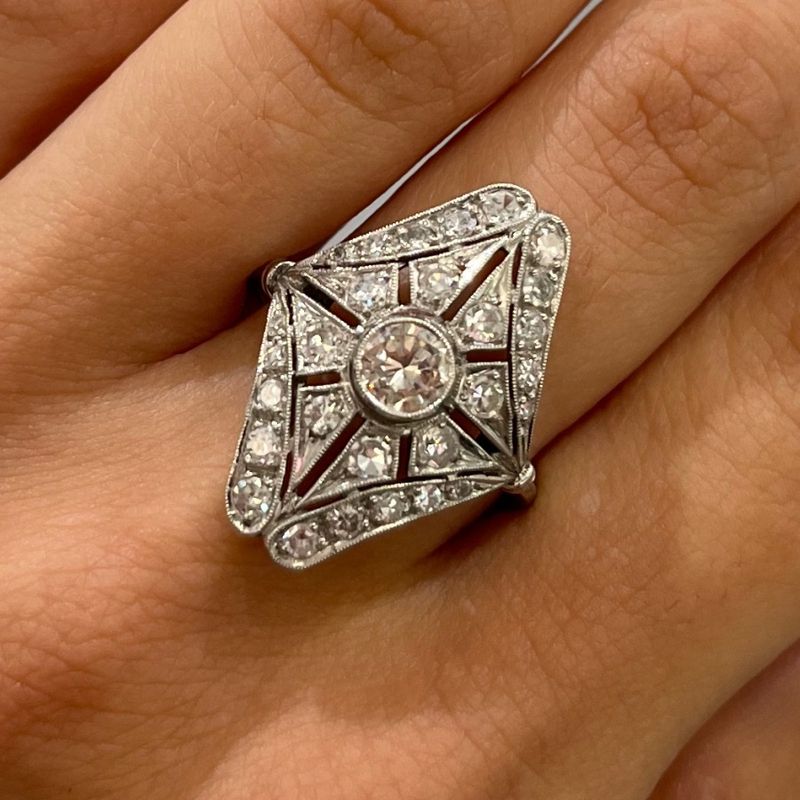 Pre-Owned Platinum 900 Vintage Art-Deco 1.00ct Diamond Ring