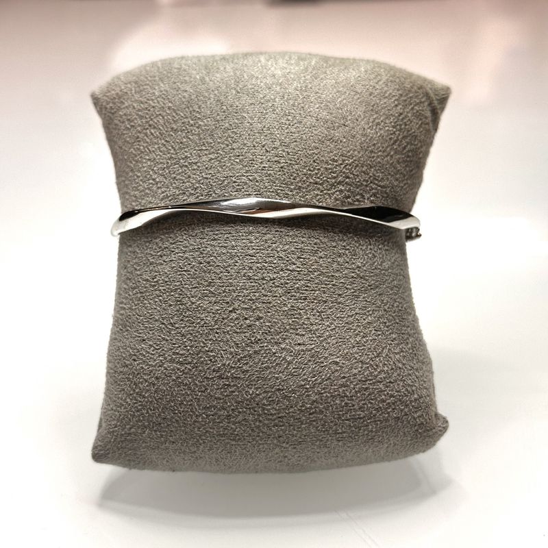 9ct White Gold Loose Twist Bangle