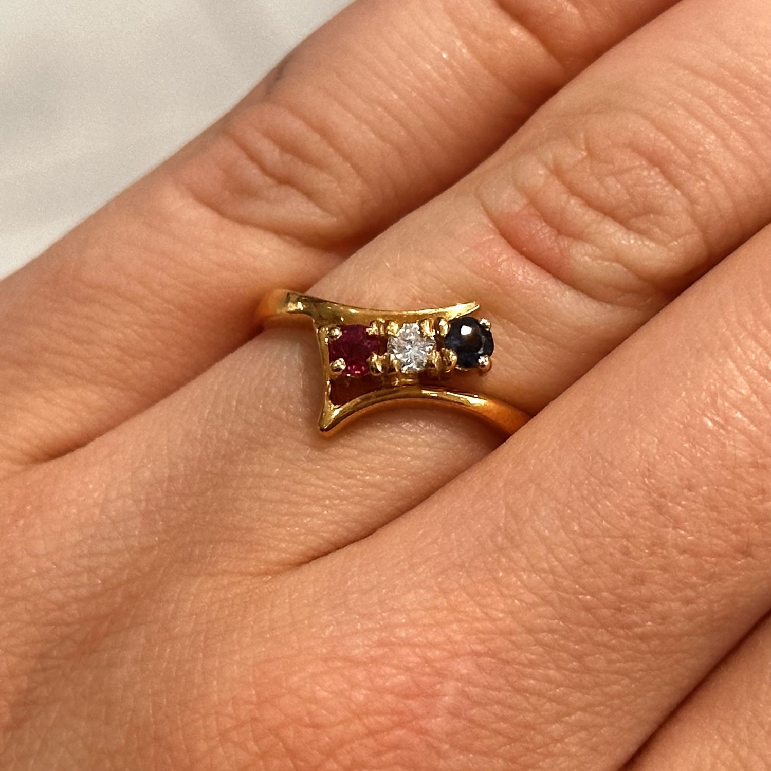 Pre-Owned 14ct Yellow Gold Sapphire/Ruby/Diamond Ring