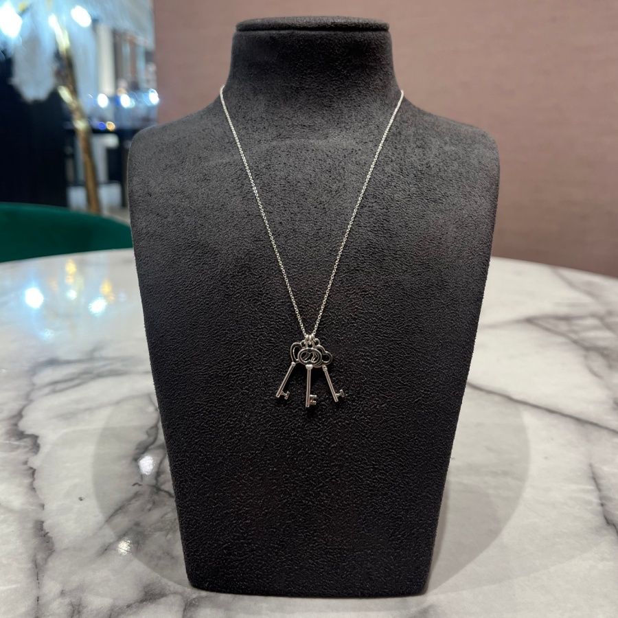 Pre-Owned Tiffany &amp; Co Sterling Silver 3 Key Necklace