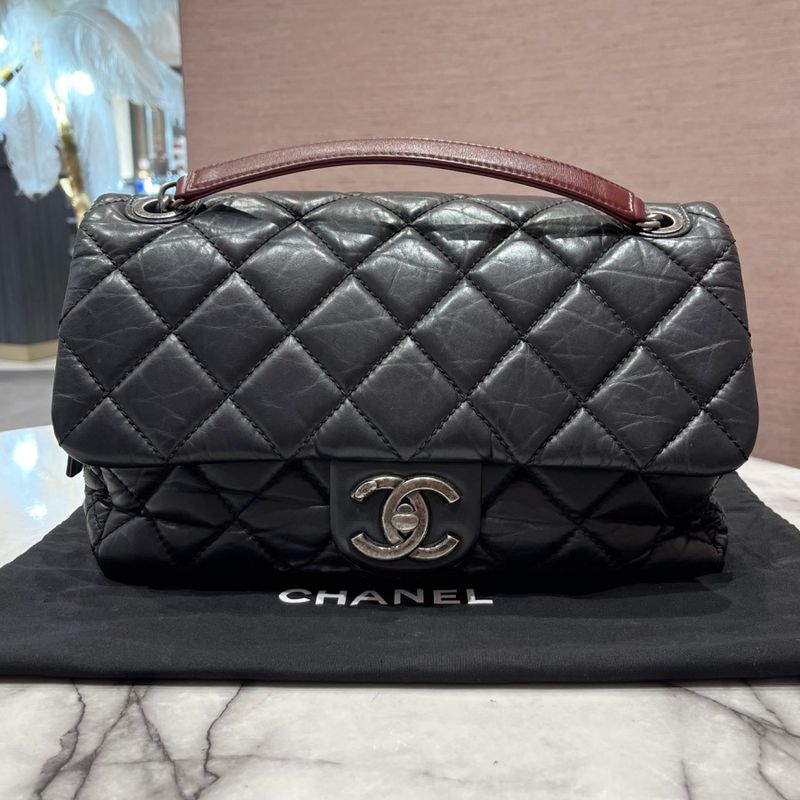Pre-Owned Chanel Portobello Jumbo Flap Bag in Aged Calfskin
