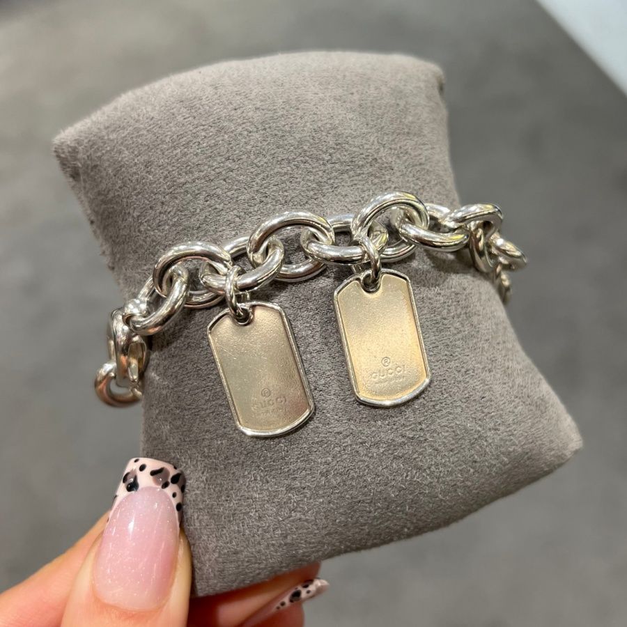 Pre-Owned Gucci Sterling Silver Double Dog Tag Belcher Bracelet