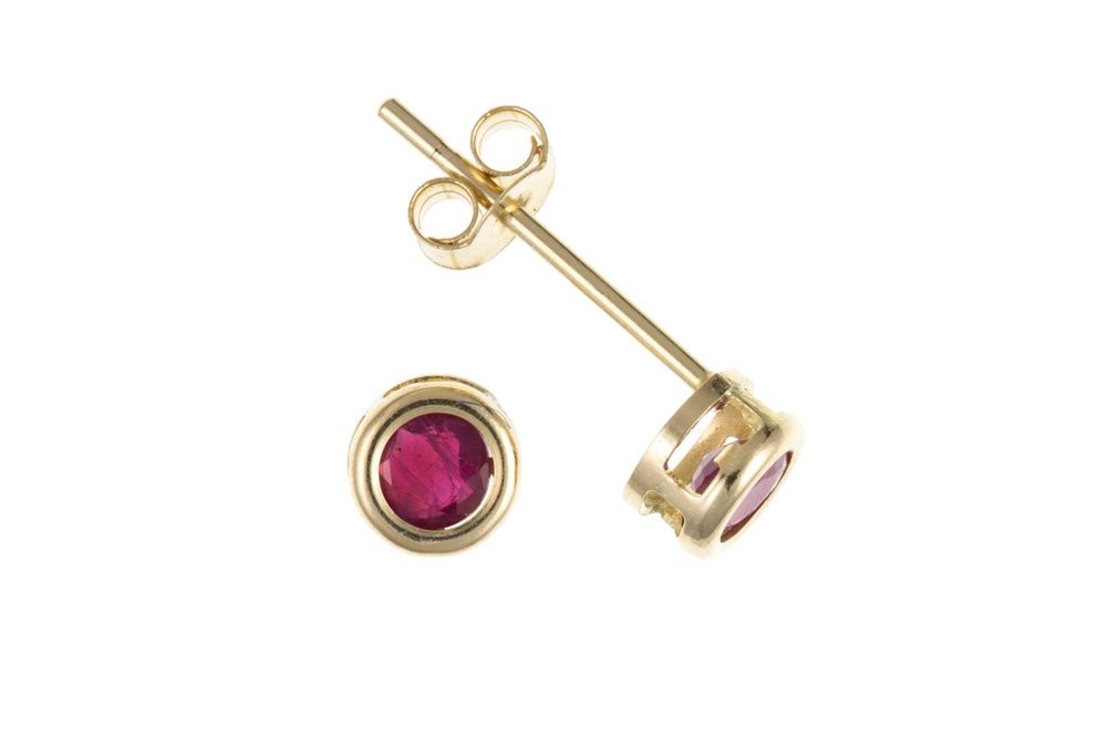 9ct Yellow Gold Ruby Stud Earrings
