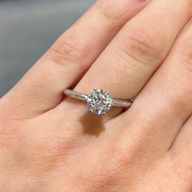 Platinum 1.01ct Round Brilliant Diamond Ring