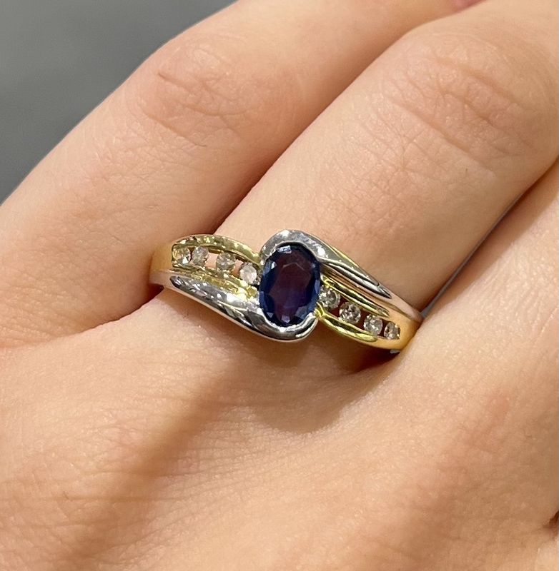 Pre-Owned 18ct Yellow Gold 0.85ct Sapphire &amp; 0.15ct Diamond Ring