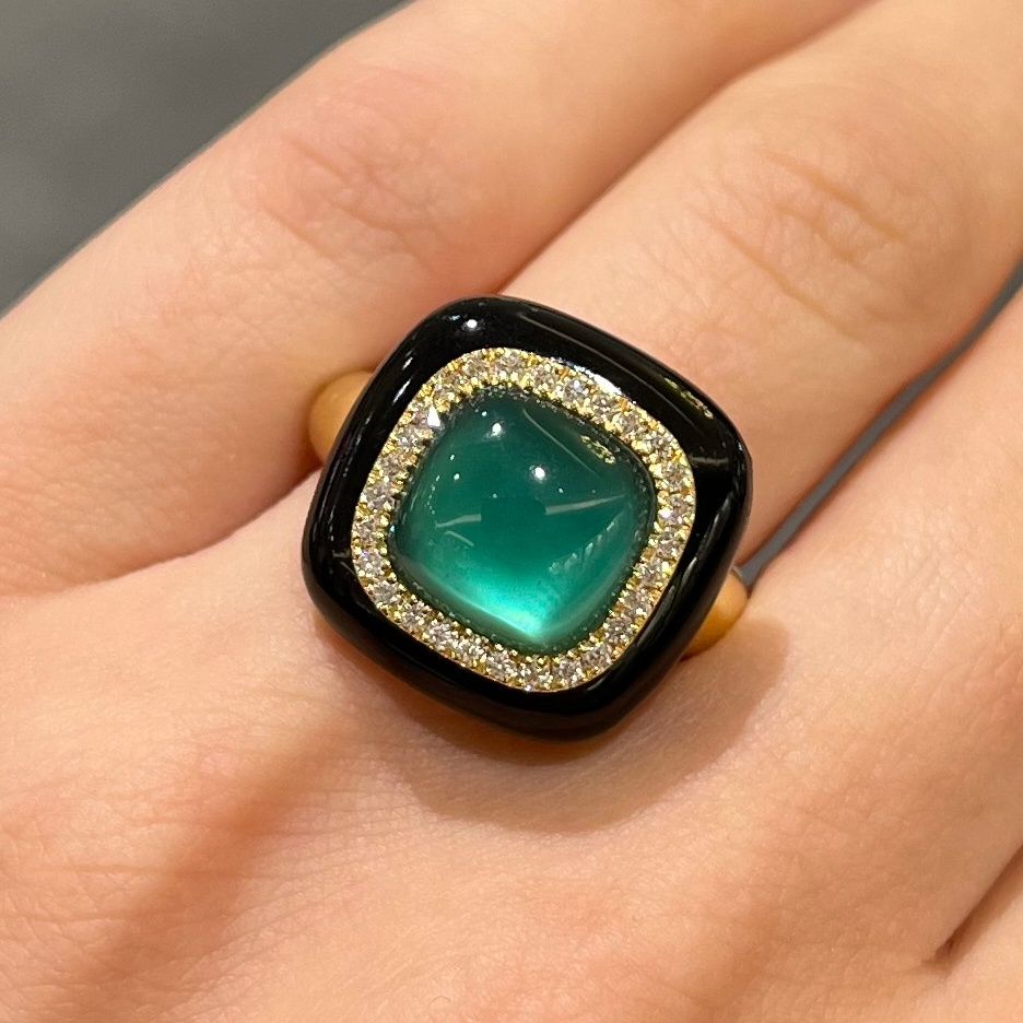 18ct Yellow Gold Green Agate, Mother of Pearl &amp; Diamond Ring
