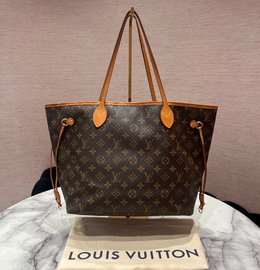 Pre-Owned Louis Vuitton Neverfull MM In Monogram Canvas