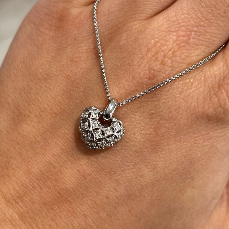 Pre-Owned 18ct White Gold Diamond Set Heart Pendant
