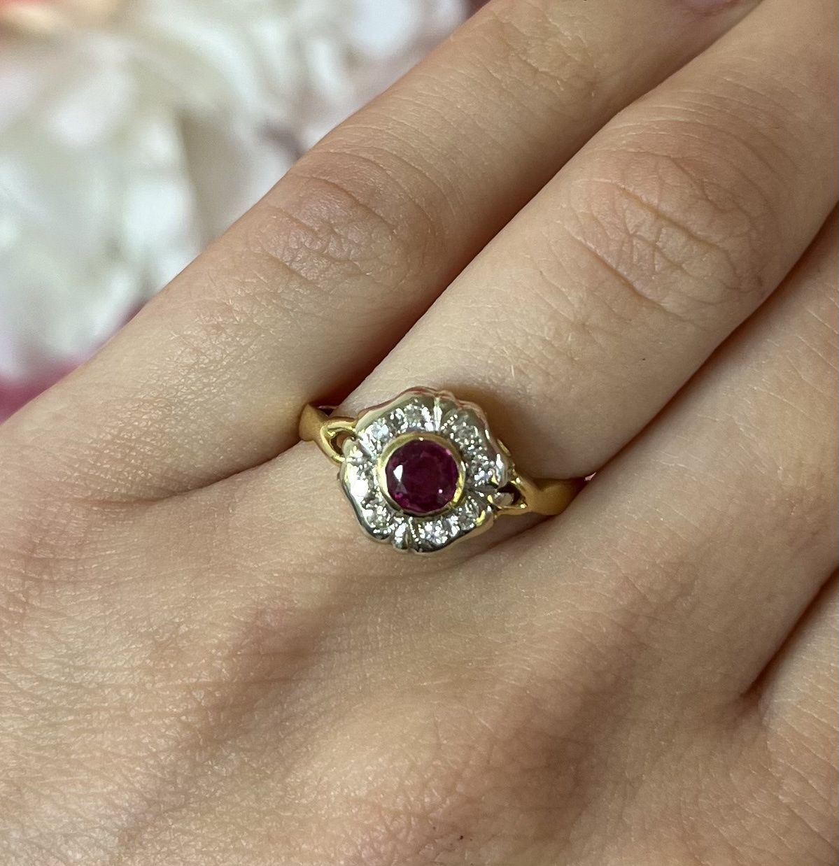 Pre-Owned 18ct Yellow Gold Vintage Ruby &amp; Diamond Cluster Ring