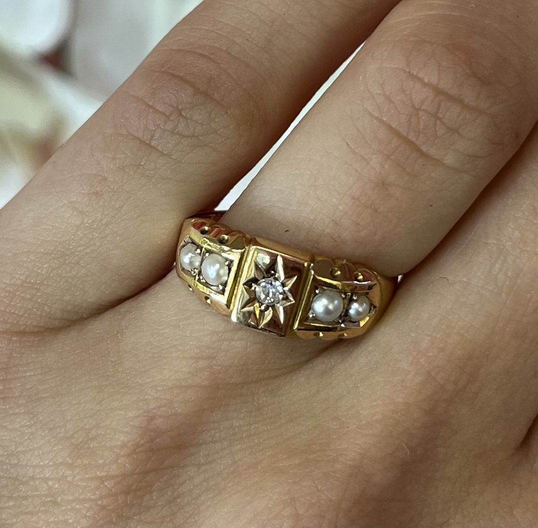 Pre-Owned 15ct Yellow Gold Antique Pearl &amp; Diamond Ring