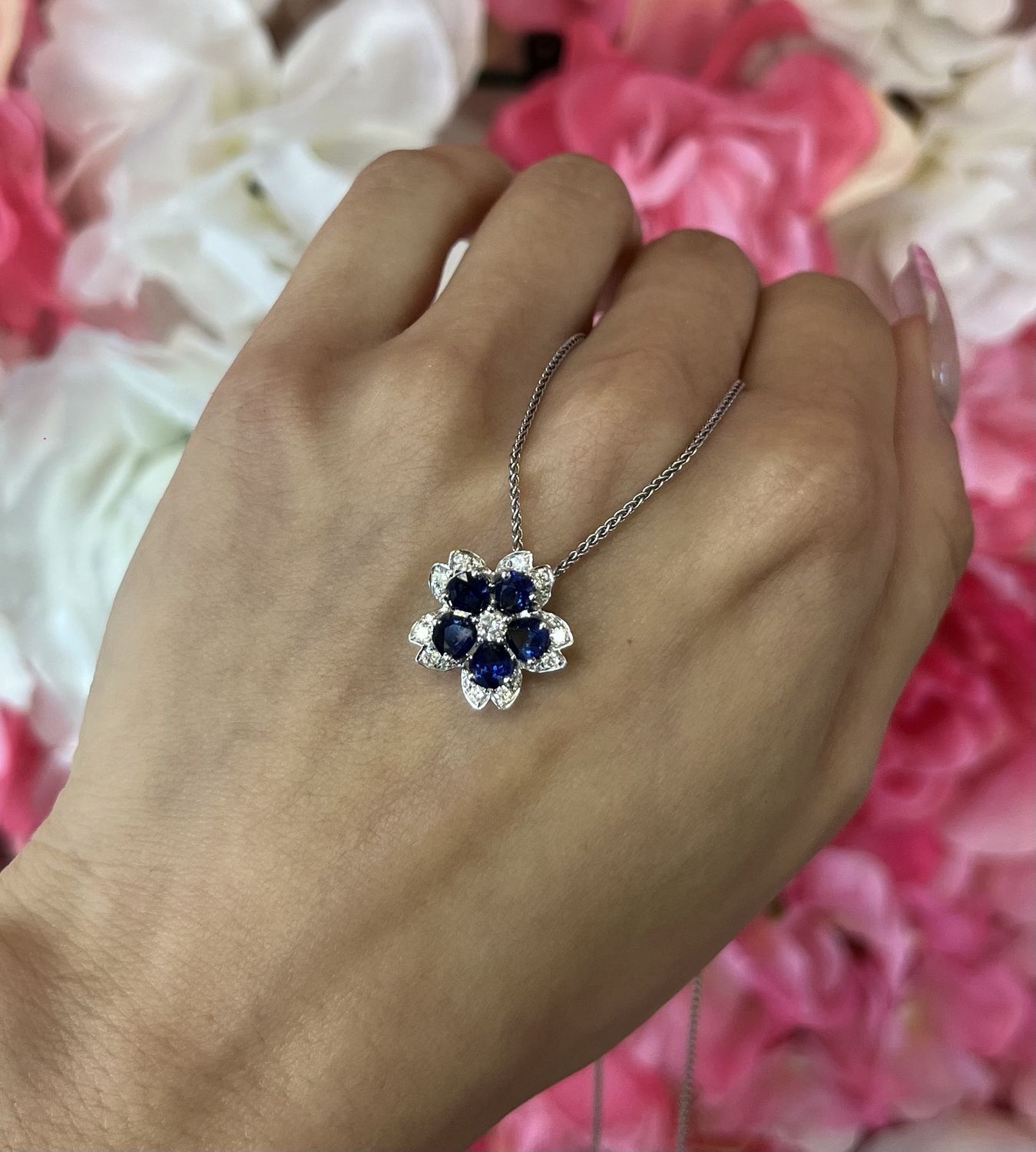 18ct White Gold 1.92ct Sapphire &amp; 0.28ct Diamond Flower Pendant