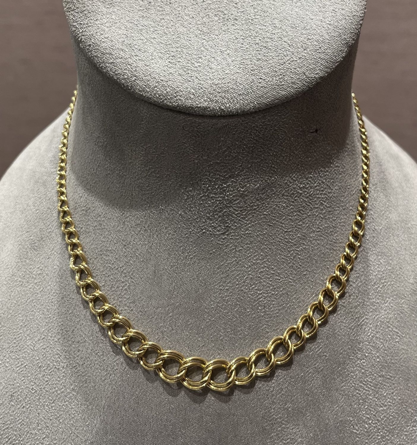 Pre-Owned 9ct Yellow Gold Graduated 18” Curb Necklace