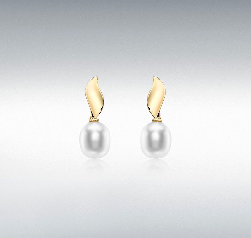 9ct Yellow Gold Freshwater Pearl and Curved Ellipse Earrings 6.5mm x 7.5mm 9ct Yellow Gold Freshwater Pearl and Curved Ellipse Earrings 6.5mm x 7.5mm