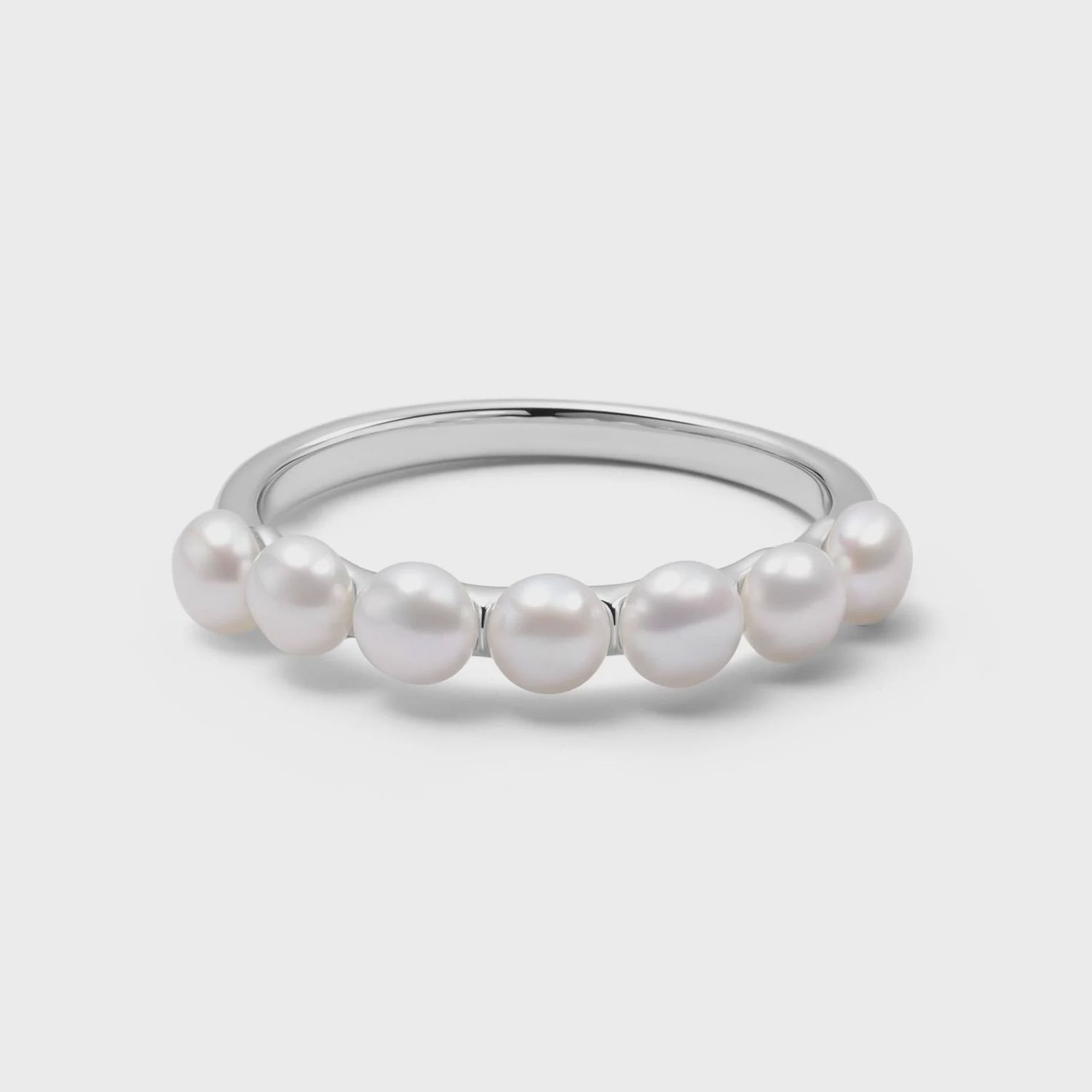 Chunky Pearl Ring, Material: Sterling Silver, Ring Size: S