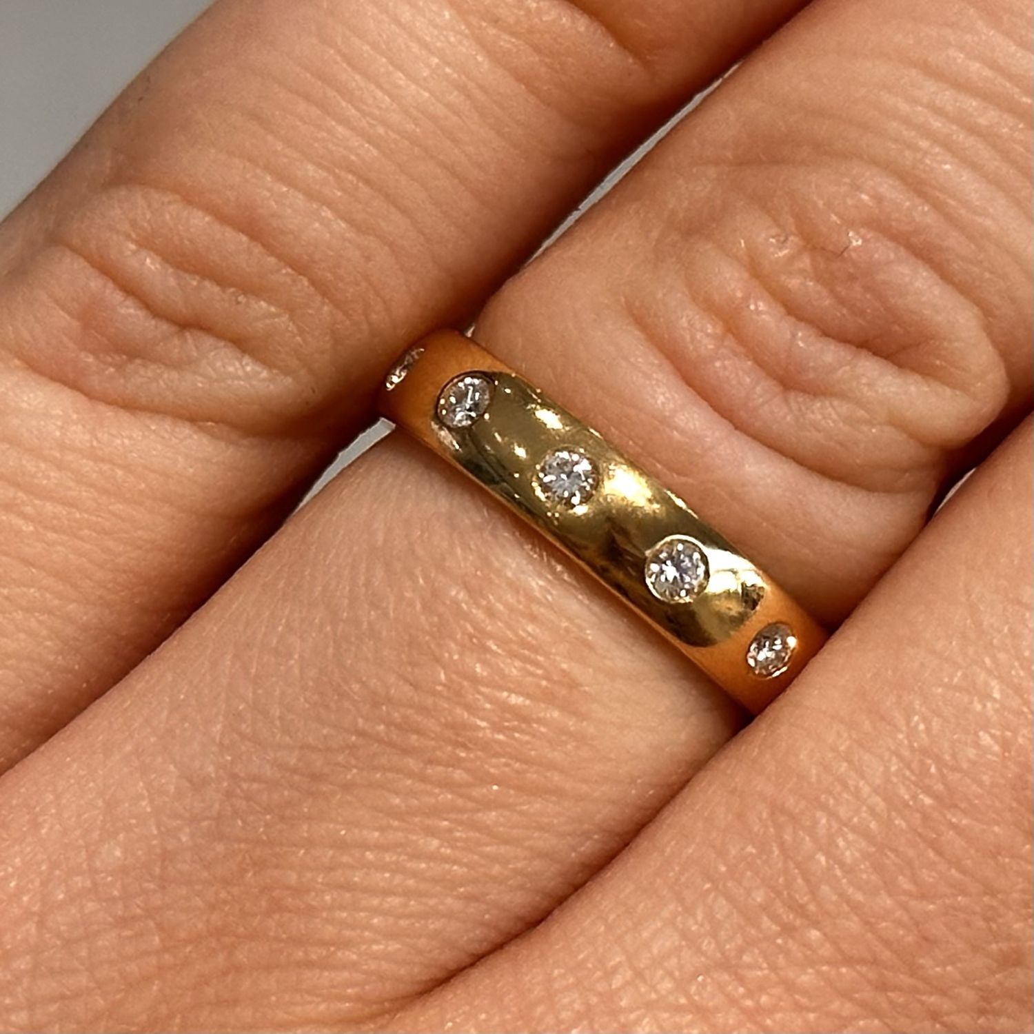 Pre-Owned 18ct Yellow Gold 0.36ct G Si1 Diamond Set Band