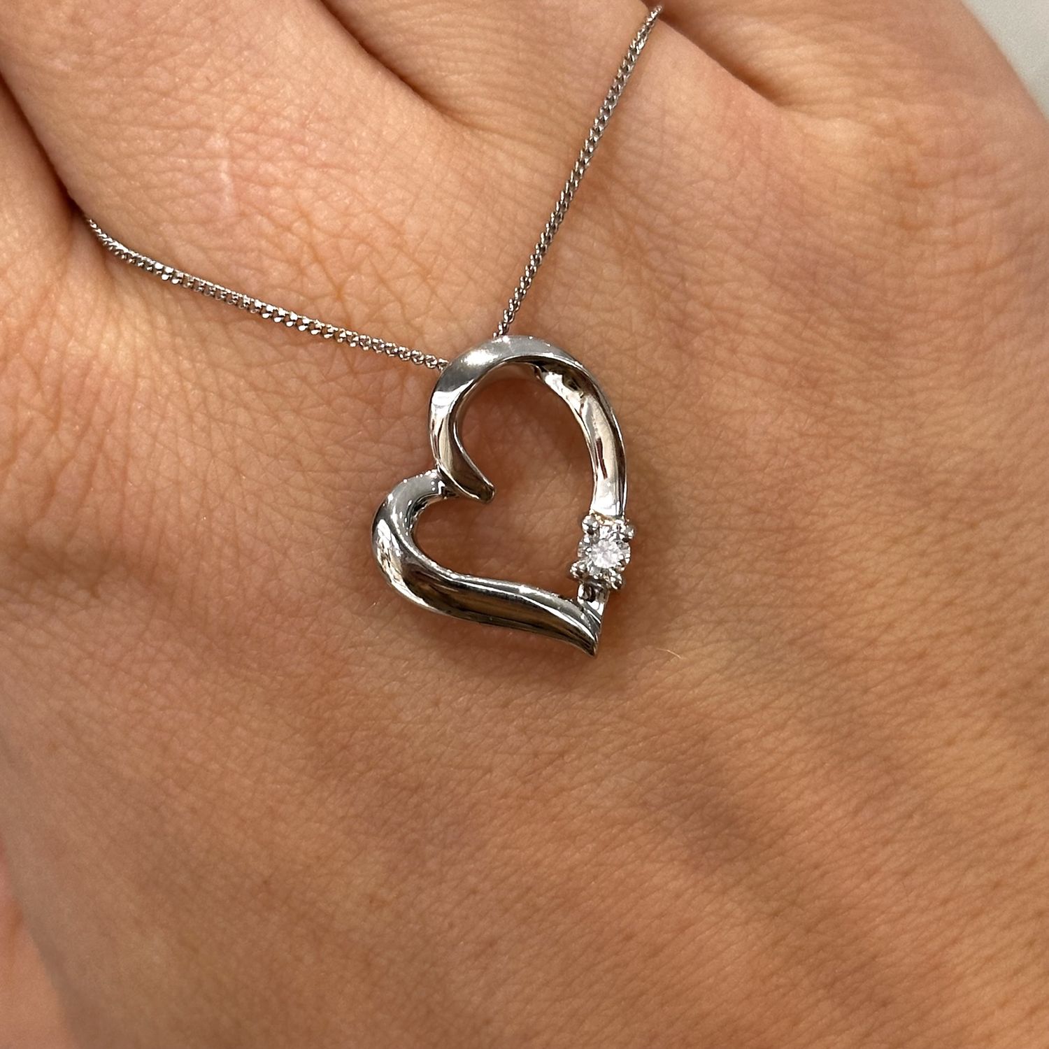 Pre-Owned 9ct White Gold 0.08ct Diamond Heart Pendant