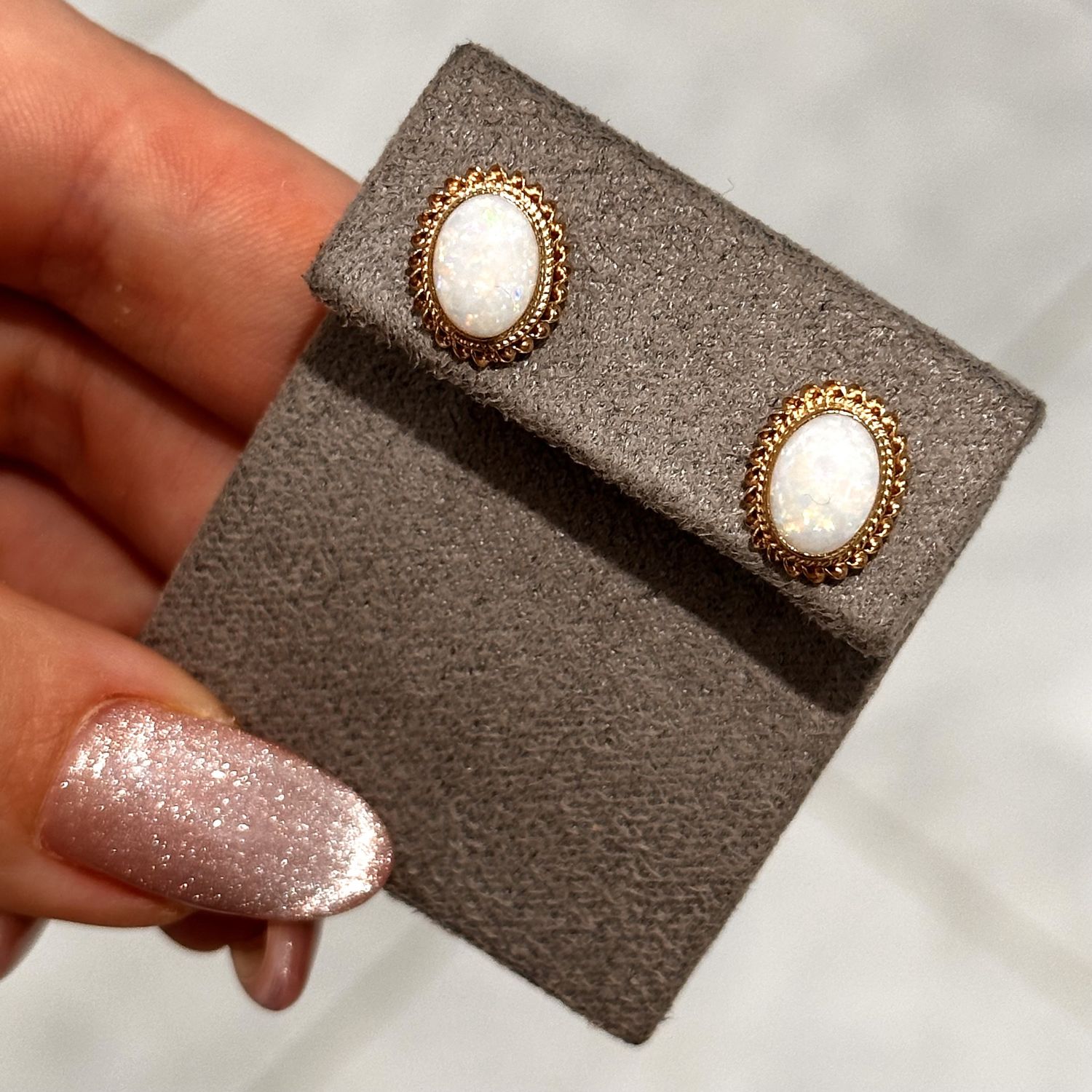 Pre-Owned 9ct Yellow Gold Opal Stud Earrings