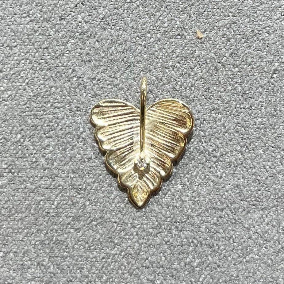 Pre-Owned 9ct Yellow Gold Diamond Set Leaf Pendant