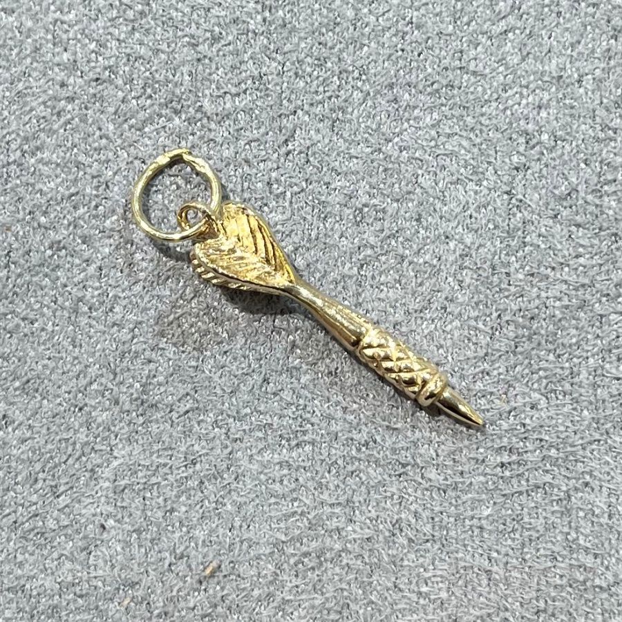 Pre-Owned 9ct Yellow Gold Dart Charm
