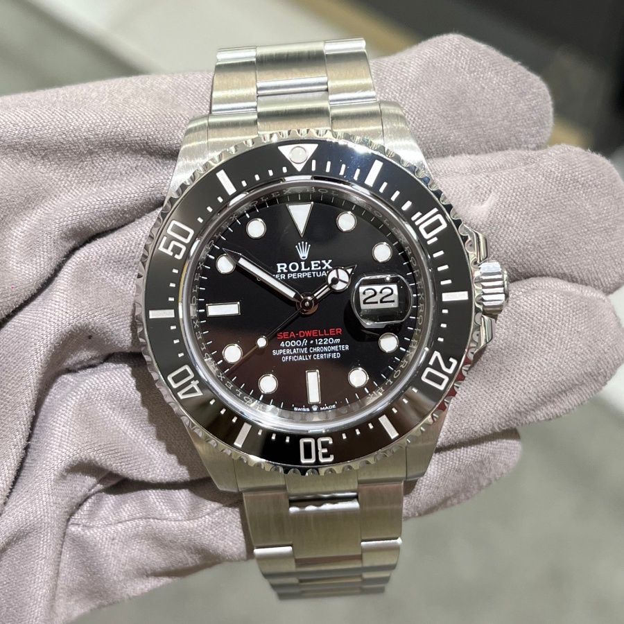 Pre-Owned Rolex Oyster Perpetual Automatic Steel Gents Sea-Dweller 126600