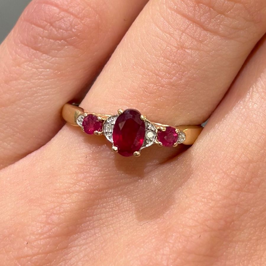 Pre-Owned 9ct Yellow Gold 0.81ct Ruby &amp; Diamond Ring