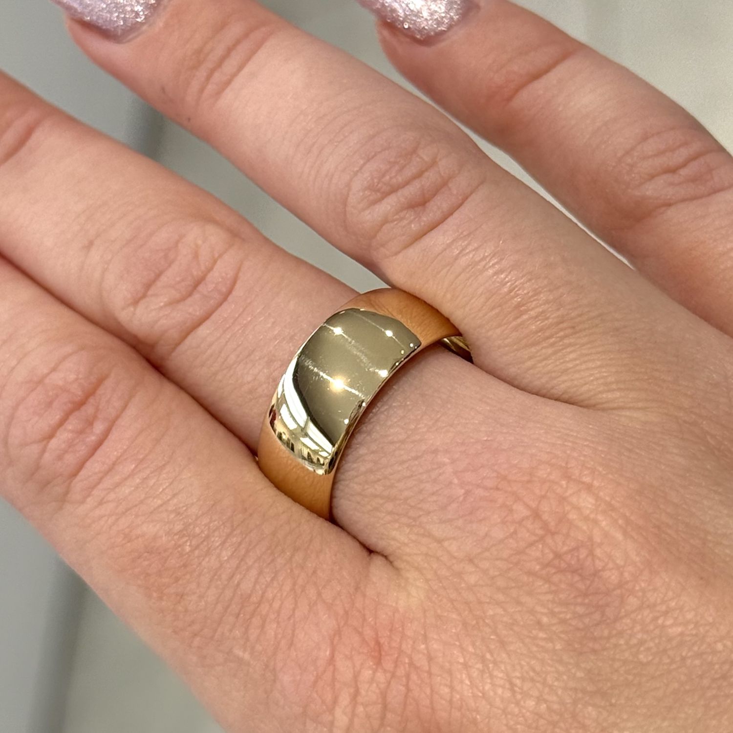 Pre-Owned 9ct Yellow Gold 8.5mm D-Shape 6.8g
