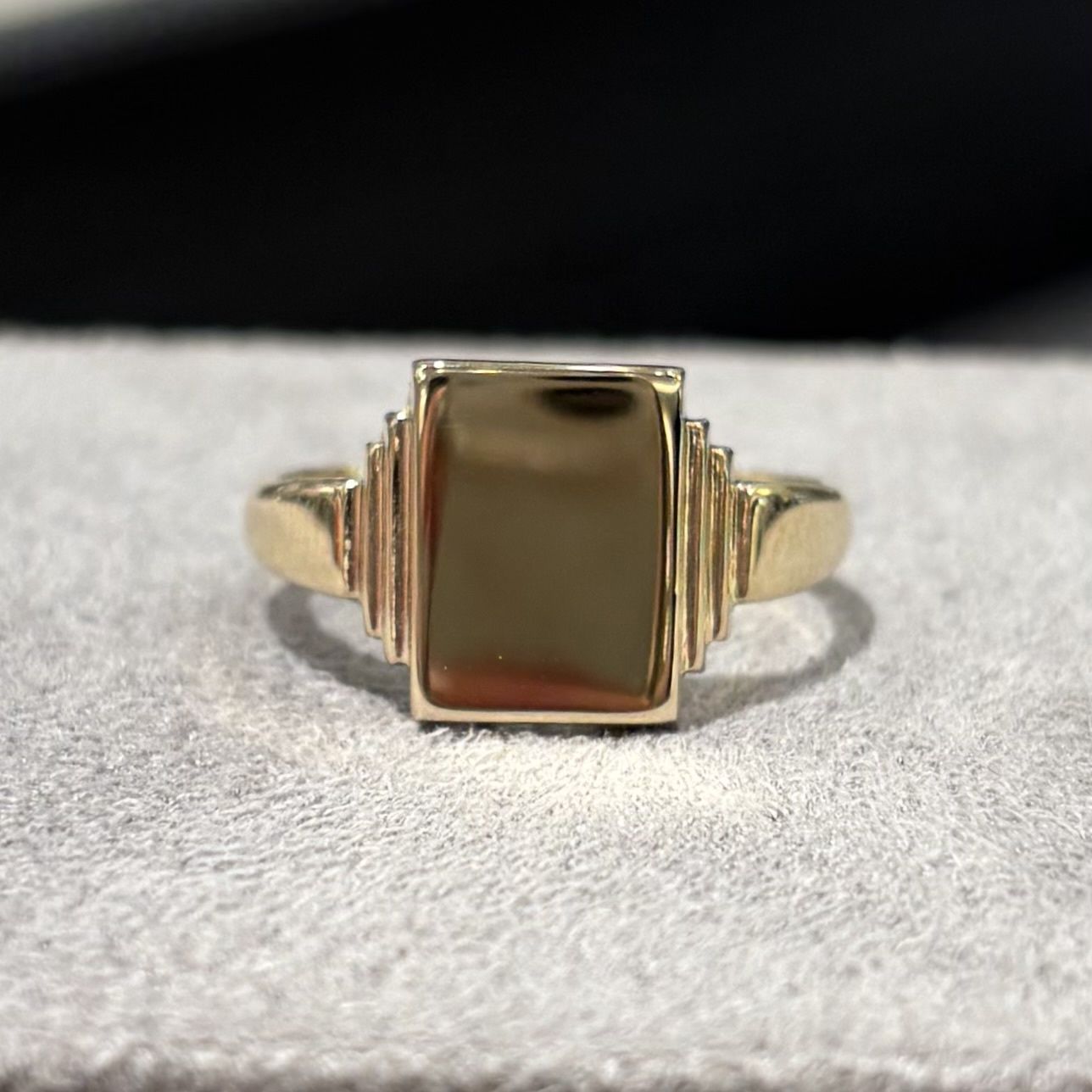 Pre-Owned 9ct Yellow Gold Vintage Signet Ring