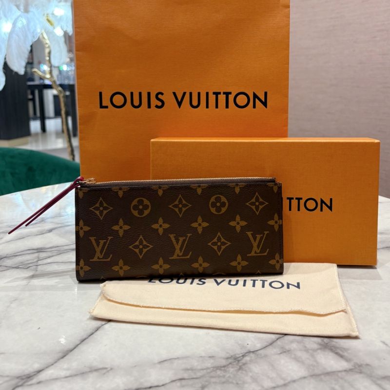 Pre-Owned Louis Vuitton Adele Wallet in Monogram Canvas &amp; Fuchsia Interior