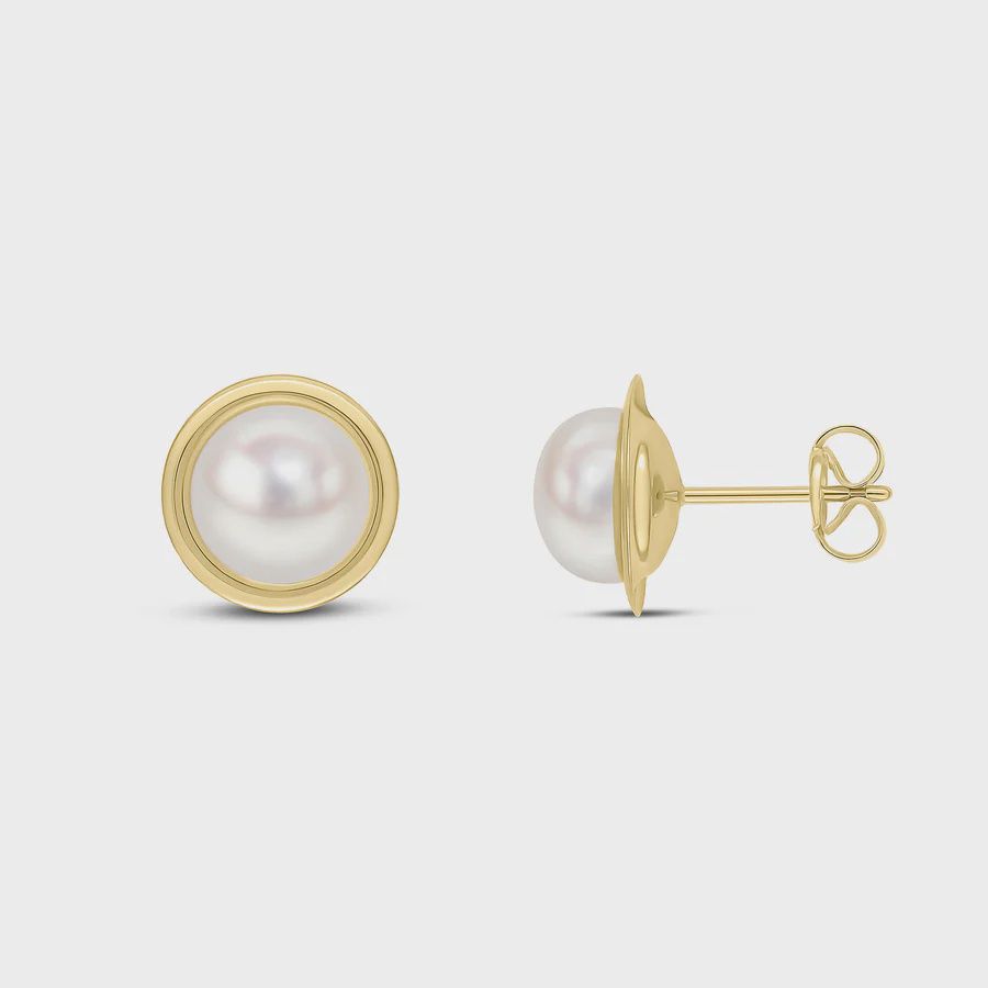 9ct Yellow Gold Flat Polished Border with 7.5mm Button Pearl Stud Earrings
