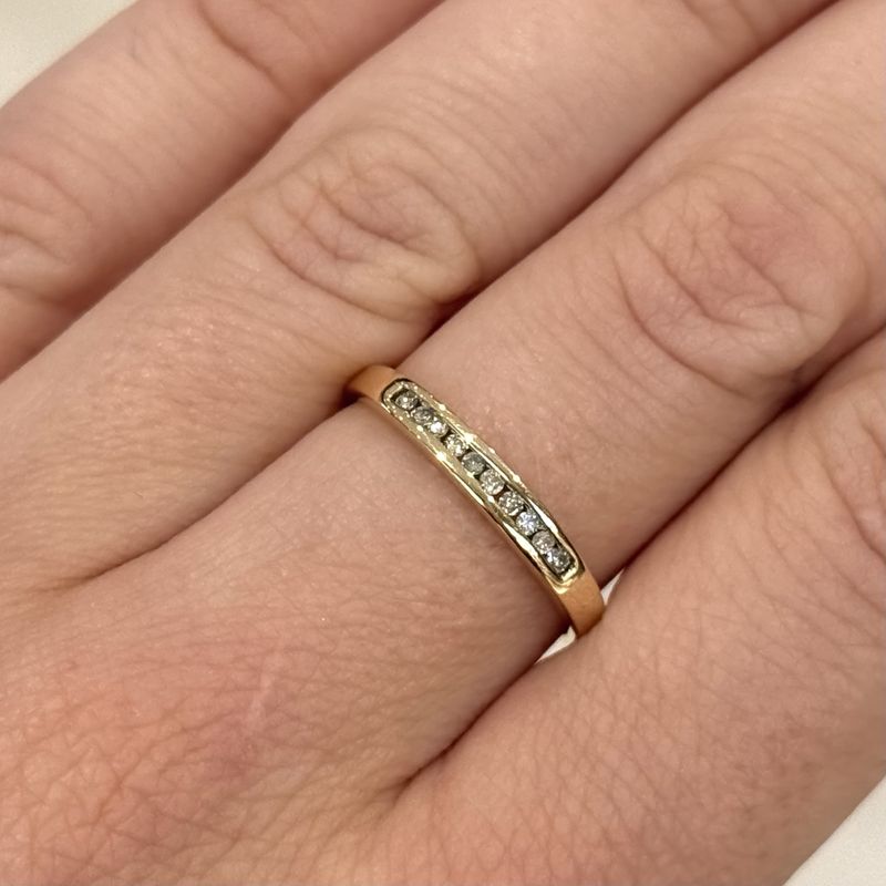 Pre-Owned 9ct Yellow Gold 0.10ct Diamond Channel Set Ring
