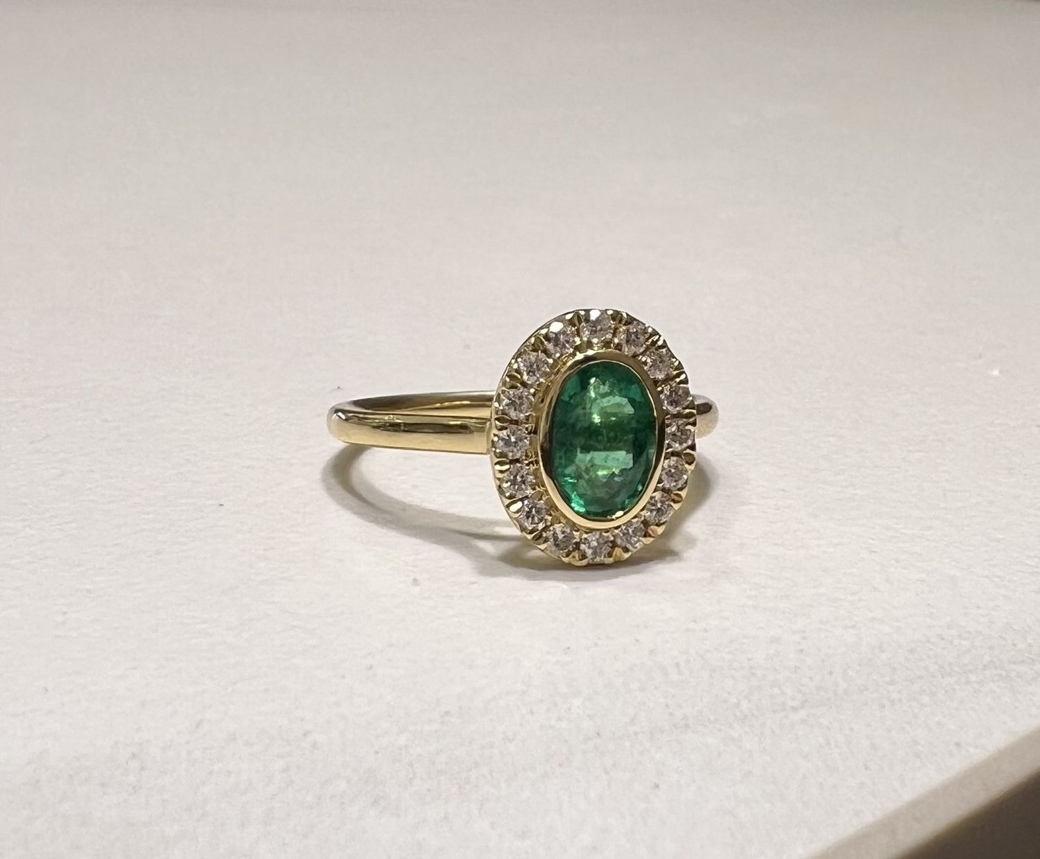 18ct Yellow Gold Oval Emerald &amp; Diamond Halo Cluster Ring