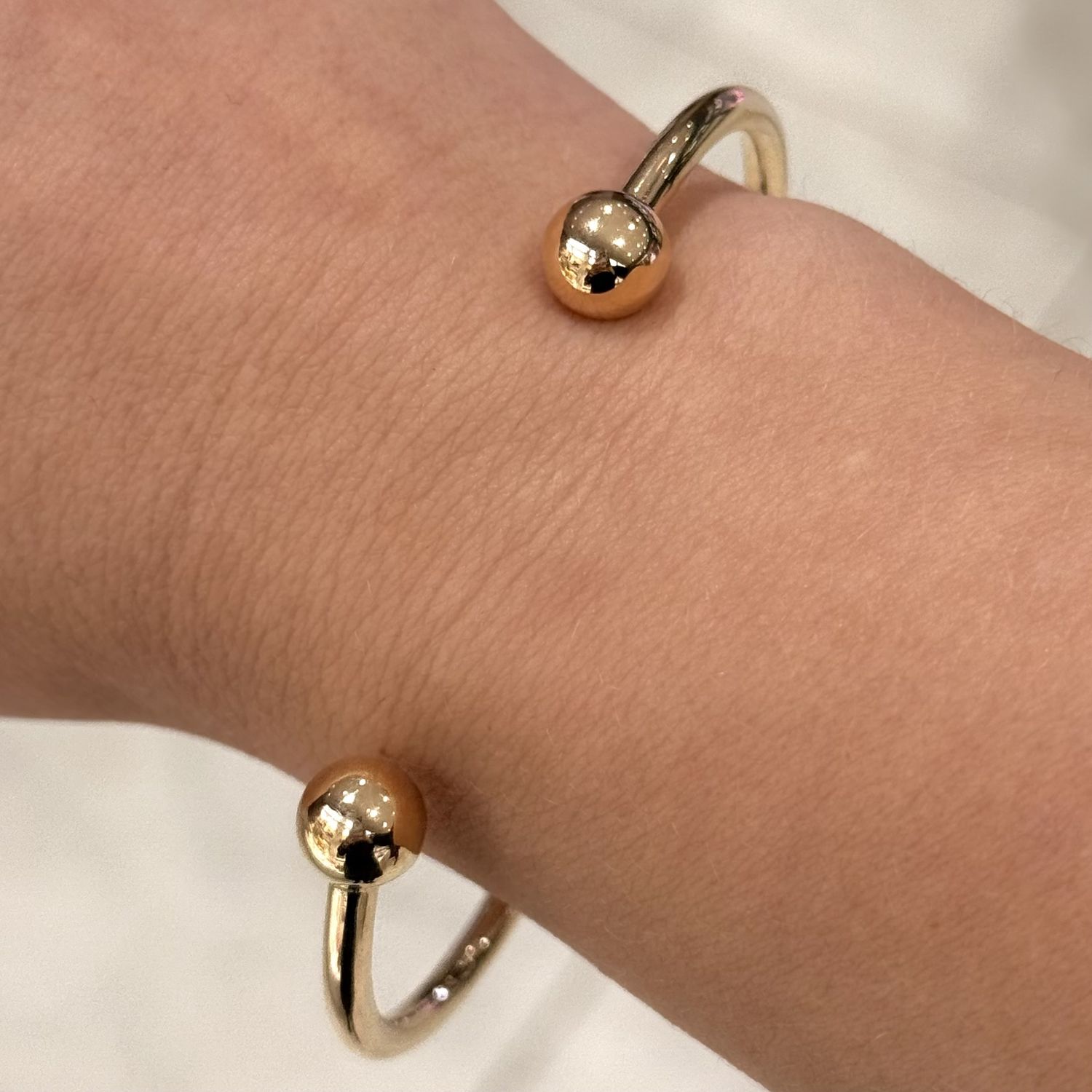 Pre-Owned 9ct Yellow Gold Solid Torque Bangle 14.7g