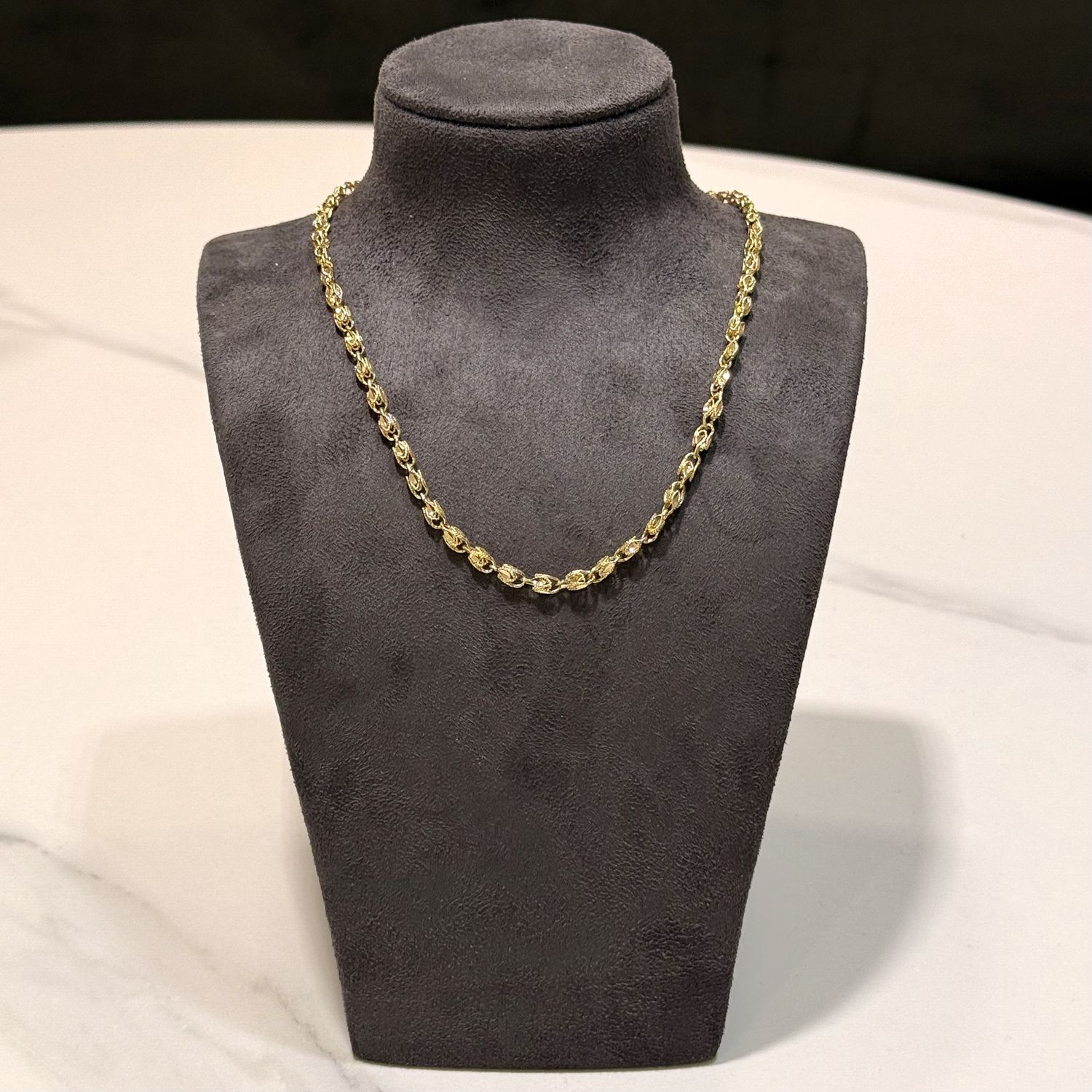 Pre-Owned 9ct Yellow Gold 17&quot; Fancy Diamond Cut Chain 10.8g