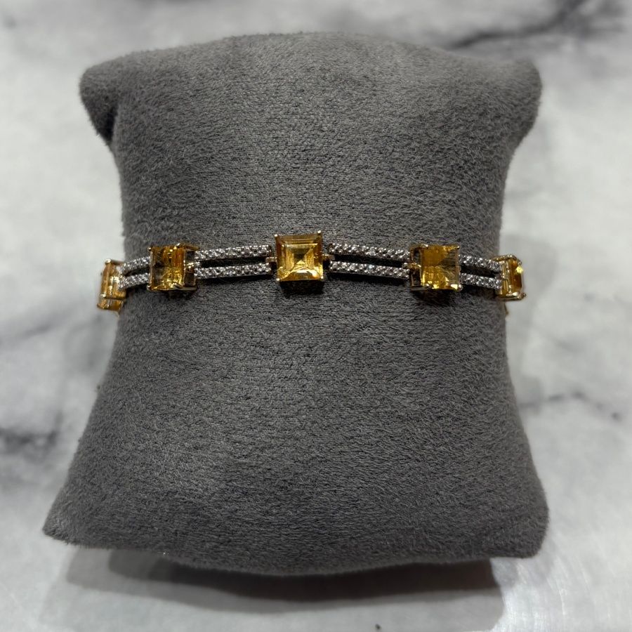 Pre-Owned 9ct Yellow Gold Citrene &amp; Diamond Bracelet