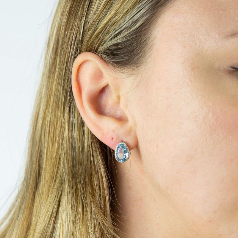 9ct White Gold Irregular Shaped Topaz Stud Earrings