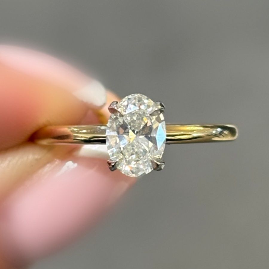 18ct Yellow Gold 0.80ct Natural Oval Diamond Solitaire Ring I SI1