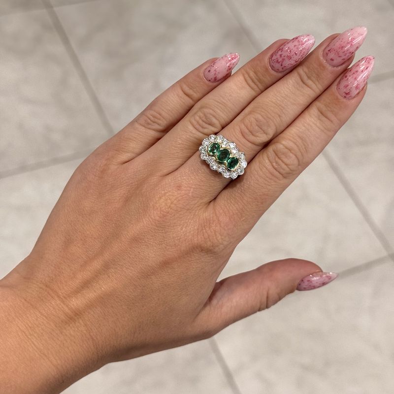 Pre-Owned 18ct White Gold 1.06ct Emerald & 0.50ct Diamond Ring