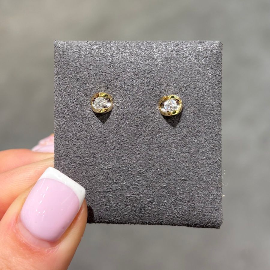 Pre-Owned 18ct Yellow Gold 0.15ct Diamond Stud Earrings